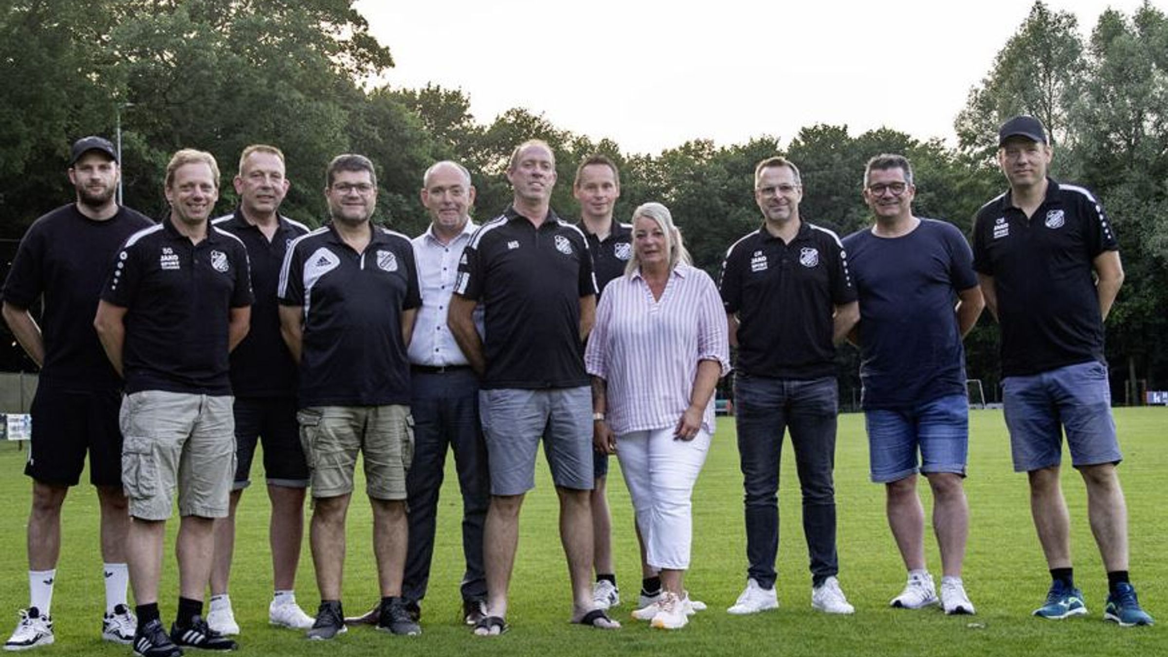 Der Vorstand besteht aus (v.l.) Thomas Borchard, Stefan Gasseling, Tobias Roes, Arno Schirrmacher, Karsten Schmeink, Markus Schmitz, André Testroet, Katja Maetschke, Christian Ramms, Thomas Freund und Carsten Meyer. 
Es fehlen Tim van Gemmerng, Christian Herzog und Rob Berendsen