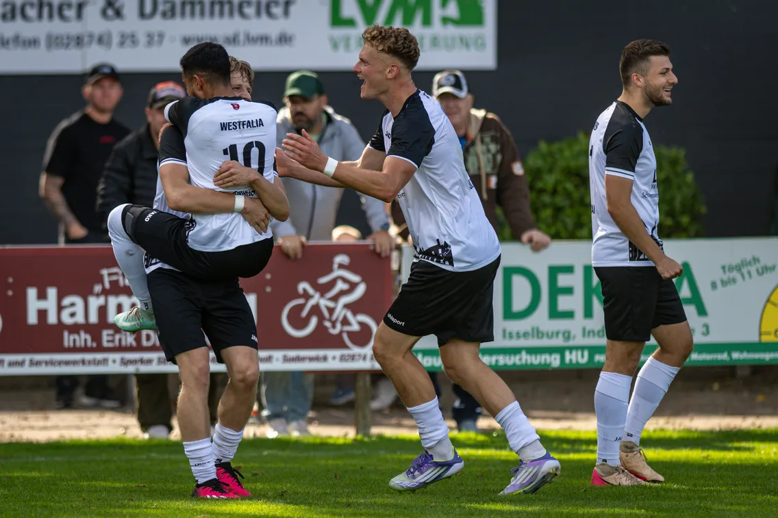 Foto zum Newsartikel Zittersieg gegen Pfalzdorf