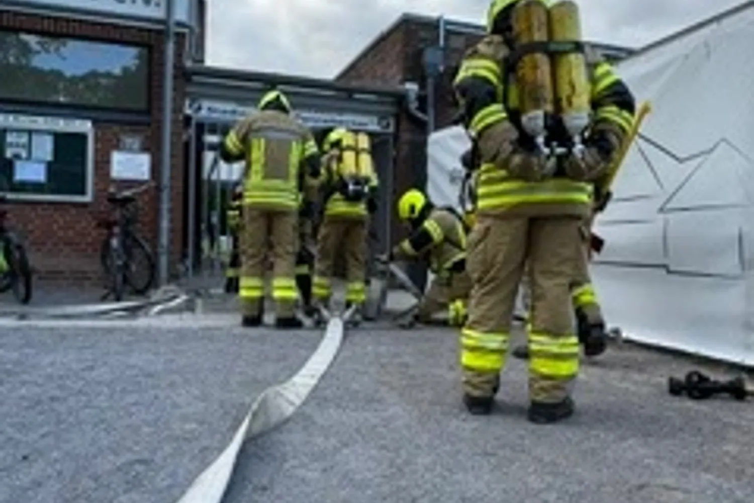 Spektakuläre Feuerwehrübung bei Westfalia