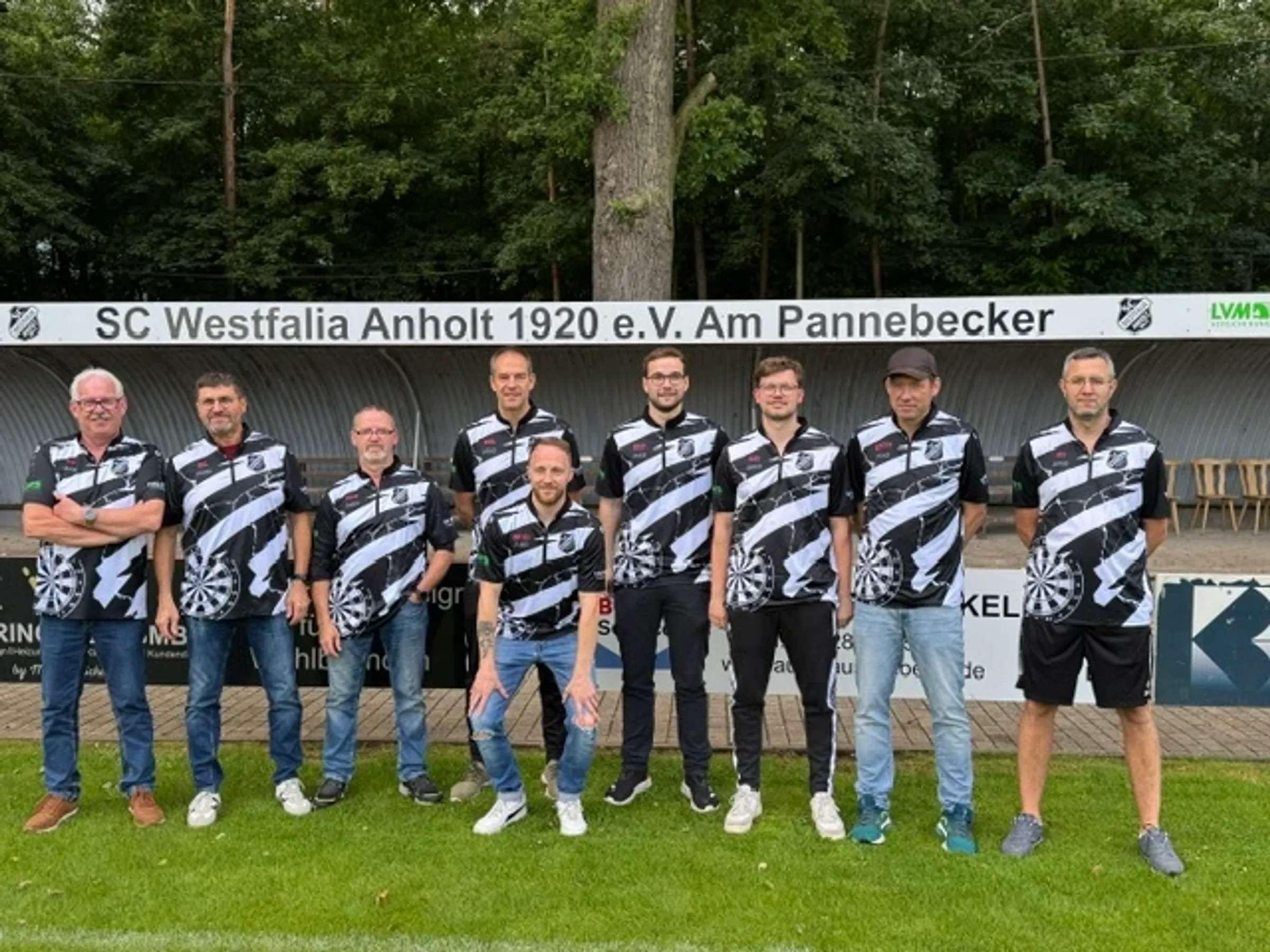 unsere neuen Trikots