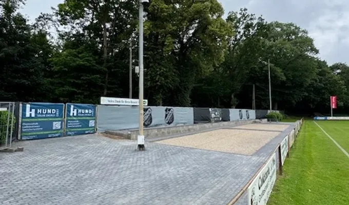 Offizielle Eröffnung der Boule Bahn