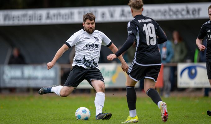 Westf. Anholt II vs. STV Hünxe 0-4 (0-1)