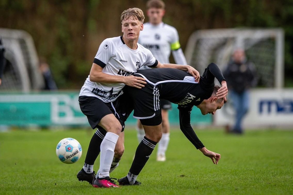Foto zum Newsartikel Flutlichtspiel gegen den SV Bislich